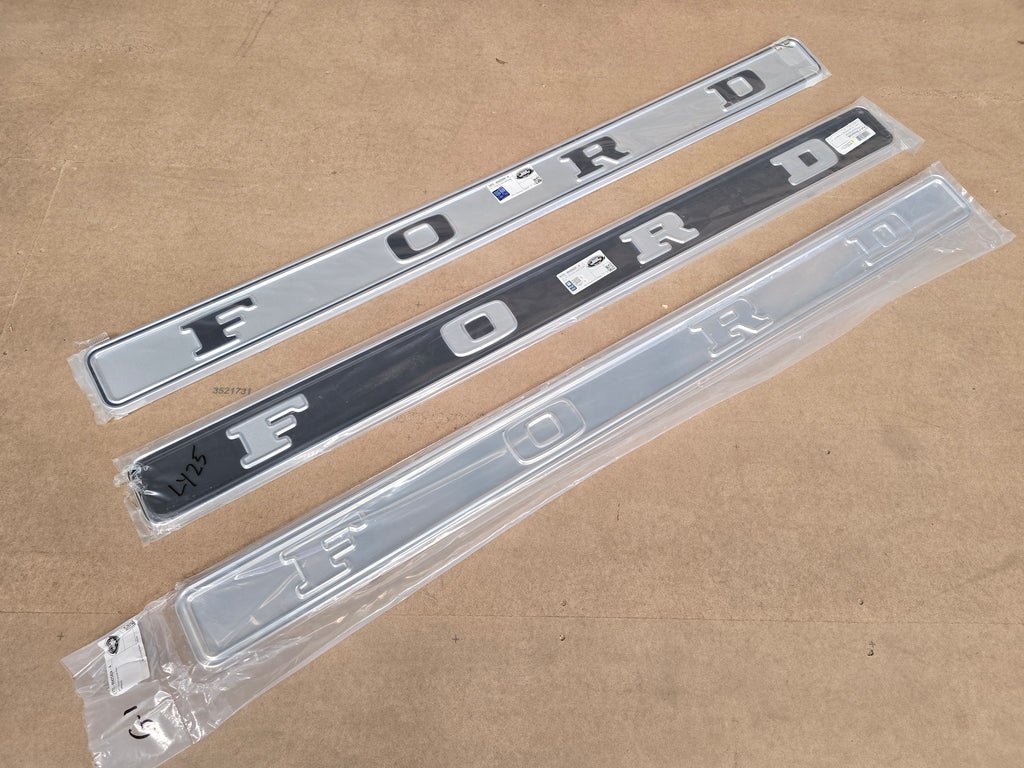 Tailgate FORD trim F100,250,350 1967-1972