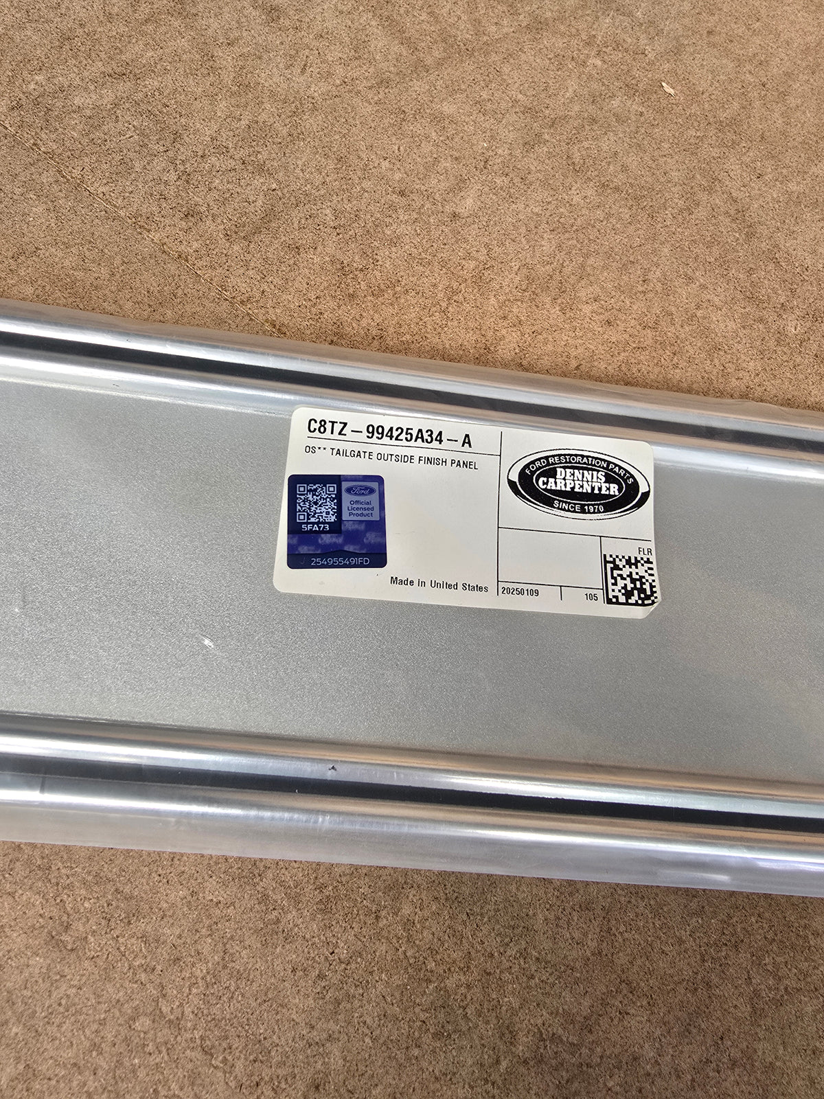 Tailgate FORD trim F100,250,350 1967-1972
